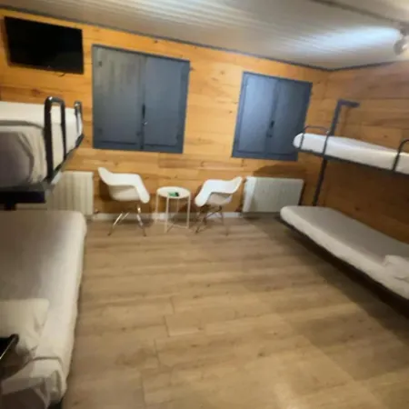 Hostel Amelia By Gaiarooms *